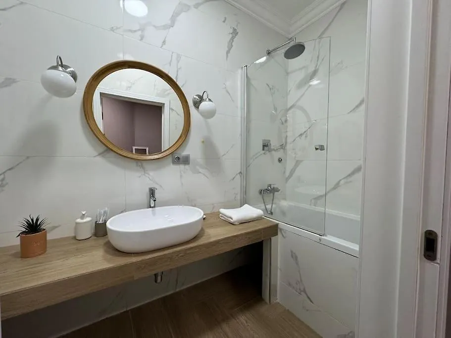 Apartment Deer Cave In Urban City 2 Almaty